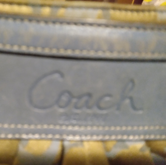 Authentic Coach Handbag - Picture 4 of 6